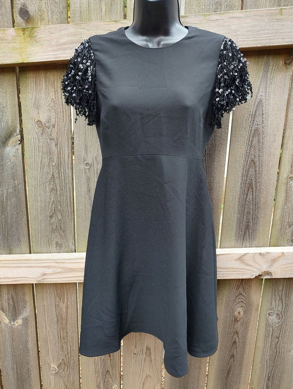 🏵️ Kate Spade Black Fit Flare Sequin Short Sleeve Dress Size 00